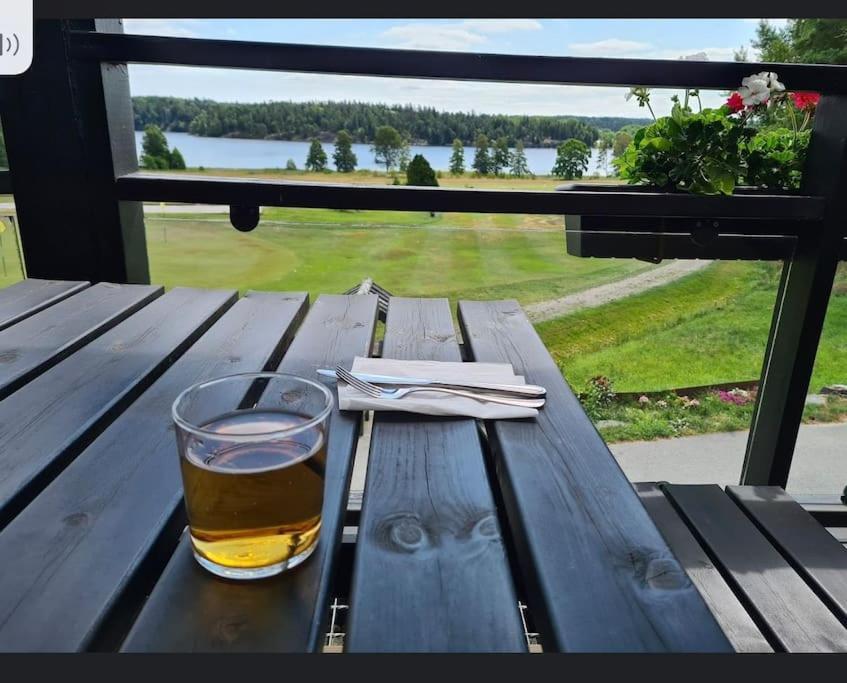 Nyrenoverat Strandnaera Med Fantastisk Utsikt Rimbo ภายนอก รูปภาพ